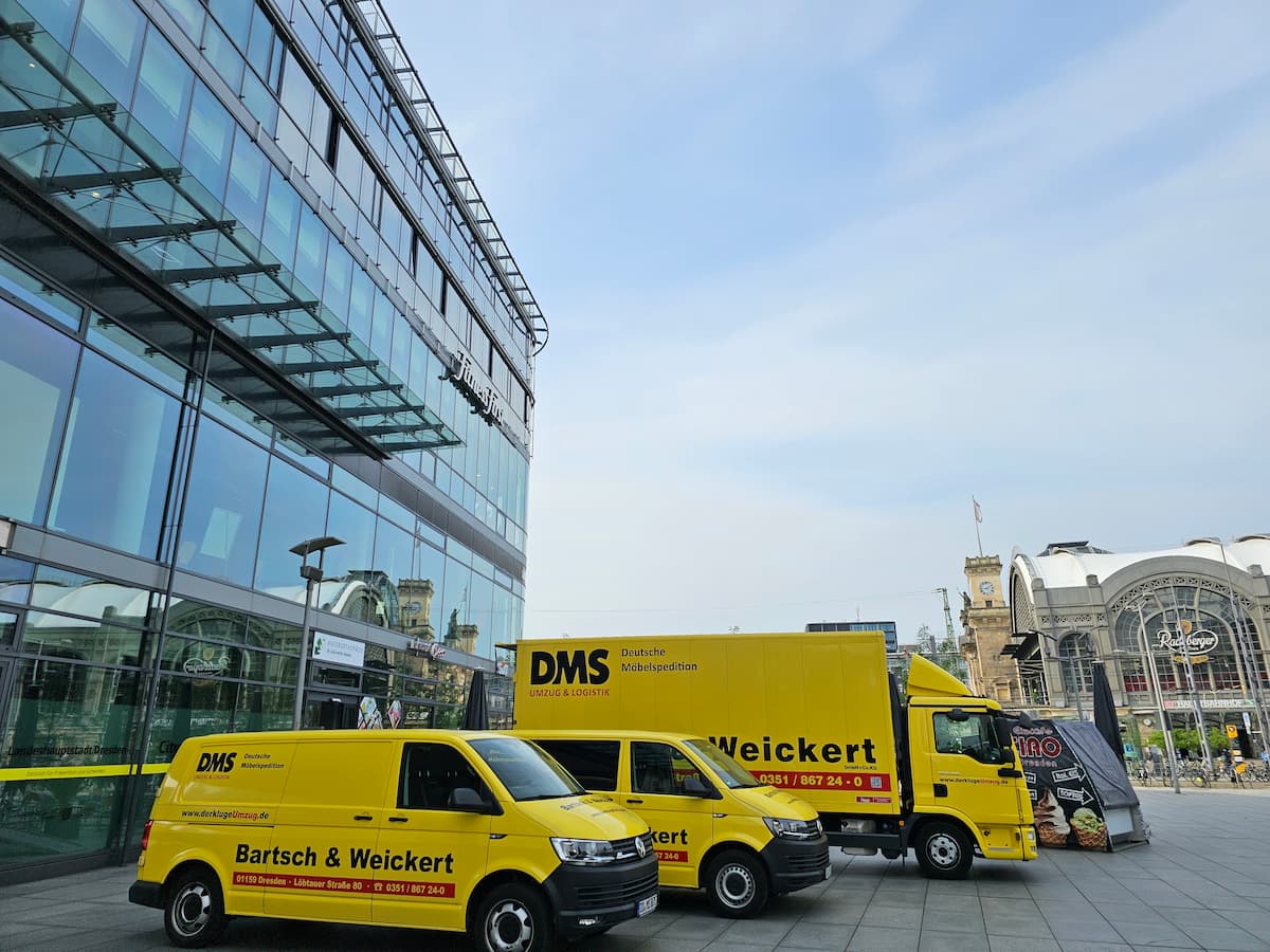Umzugsunternehmen Dresden mit LKW-Fuhrpark von Bartsch & Weickert im Einsatz